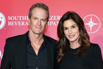 cindy-crawford’s-husband:-all-about-her-marriage-to-rande-gerber-&-ex-husband-richard-gere