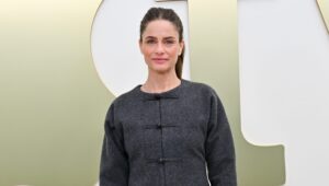 amanda-peet’s-health-journey:-all-about-her-cancer-battle