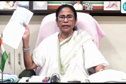 sc-refuses-relief-to-mamata-led-tmc-faction-on-operating-frozen-bank-accounts