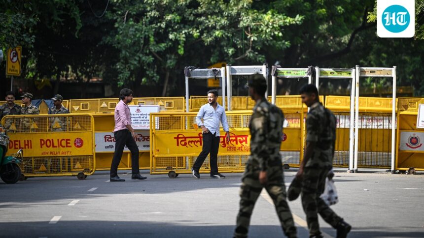delhi-police-says-no-permission-granted-for-jantar-mantar-protest,-gears-up-security