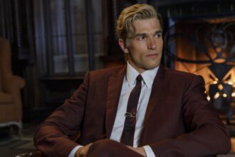 ‘american-horror-story:-13’:-paul-anthony-kelly-says-“there’s-some-good”-to-mr.-nas-as-jessica-lange’s-secret-fifth-character-is-unveiled
