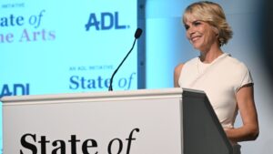 selma-blair-reveals-extent-of-fallout-after-anti-islam-instagram-comment:-“i-didn’t-have-a-career-at-all”