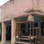 school-roof-in-bihar’s-kiratpur-held-up-by-benches,-bricks-after-pillar-collapses