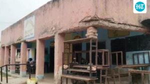 school-roof-in-bihar’s-kiratpur-held-up-by-benches,-bricks-after-pillar-collapses