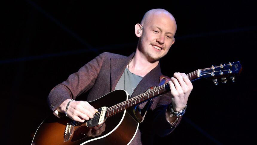 who-is-isaac-slade?-meet-the-former-fray-singer-who-stepped-in-as-ed-sheeran’s-opening-act
