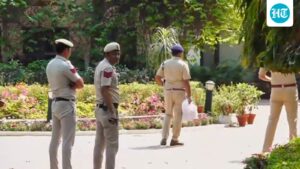 28-bullets-exchanged-between-two-rashid-cablewala-gang-hitmen-and-delhi-police-in-usmanpur,-both-held