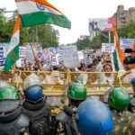 bihar-police-job-aspirants-march-in-patna,-seek-withdrawal-of-exam-cancellation