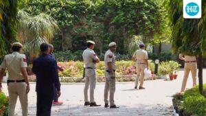 india-bloc-to-march-to-ec-today-over-gyanesh-kumar-row:-traffic-curbs,-heavy-security-in-place
