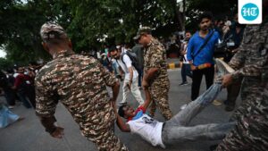 17-protesters-accused-of-vandalism-during-anti-sir-protest-in-delhi-get-bail