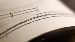 magnitude-4.9-earthquake-hits-uttarakhand’s-chamoli;-tremors-felt-in-delhi-ncr
