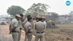masked-man-slashes-teen-girl’s-throat-with-blade-after-barging-inside-home-in-haryana’s-faridabad