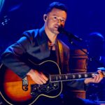 justin-timberlake-jokingly-apologizes-for-his-beatboxing-“ambitions”:-“can’t-promise-i-won’t-do-it-again”