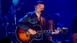 justin-timberlake-jokingly-apologizes-for-his-beatboxing-“ambitions”:-“can’t-promise-i-won’t-do-it-again”