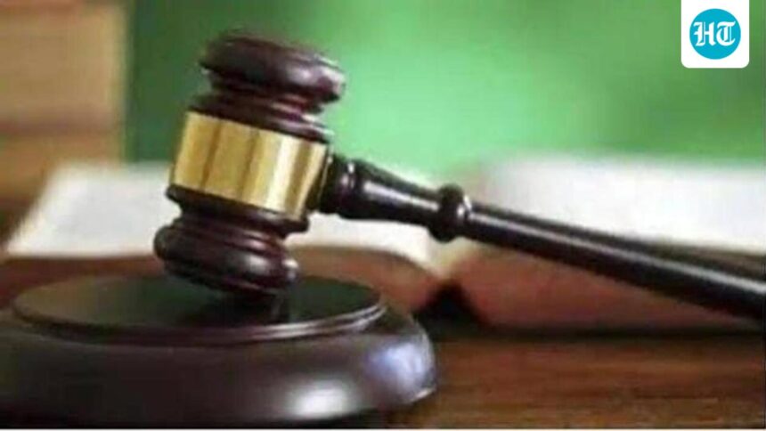 delhi-hc-orders-criminal-proceedings-against-6-cbi-officers-for-false-evidence