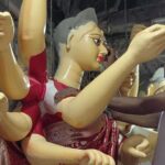 bengal:-theme-based-durga-idol-orders-slump-after-“requests”-from-bjp,-hindu-rights-groups