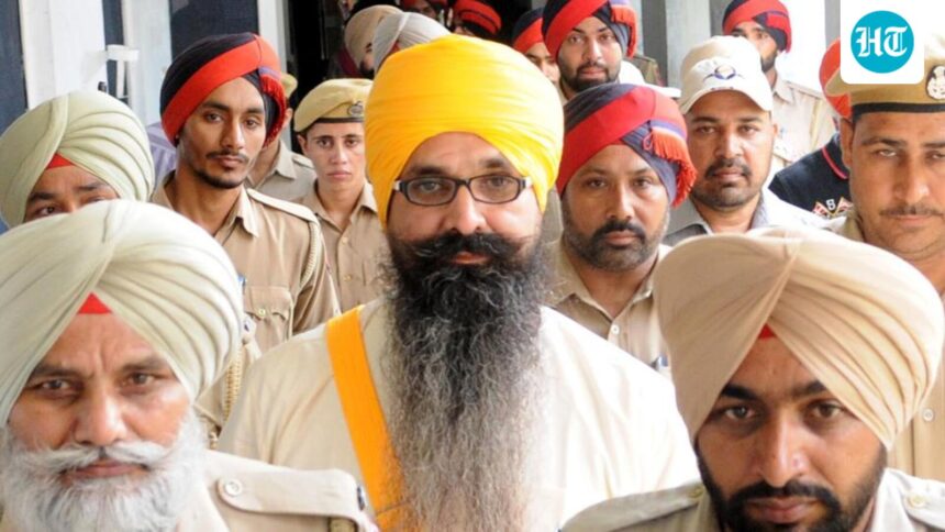 ‘not-conducive’:-centre-opposes-balwant-rajoana’s-death-commutation-plea-in-supreme-court
