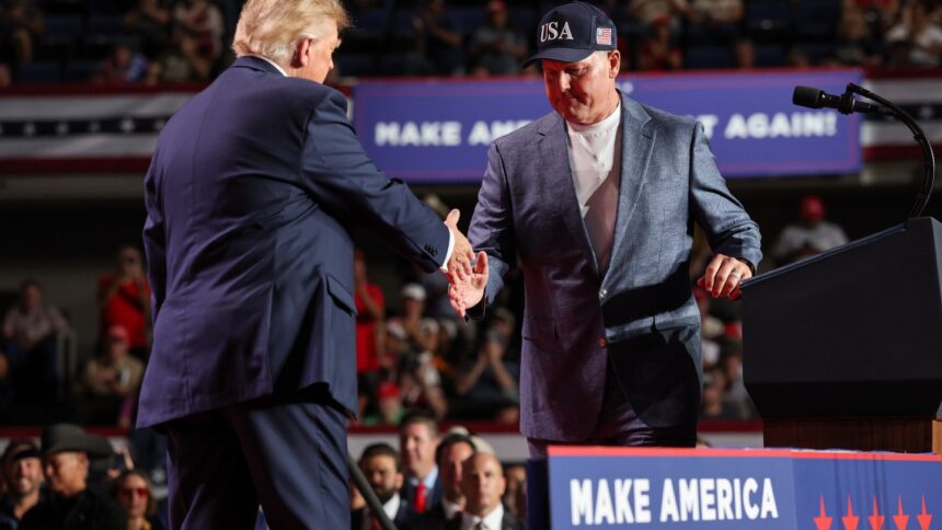 trump-says-he’ll-award-fireballer-roger-clemens-the-presidential-medal-of-freedom