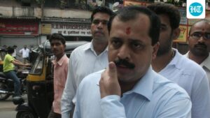 bombay-hc-questions-sachin-waze’s-regular-use-of-high-end-cars