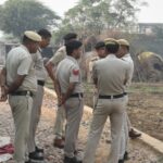 class-10-boy-found-dead-inside-classmate’s-house-in-faridabad,-cops-injured-as-families-clash